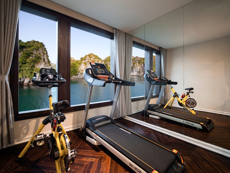 Jade Sails – A Most Luxury Halong Bay & Lan Ha Bay 8 Hours Cruising