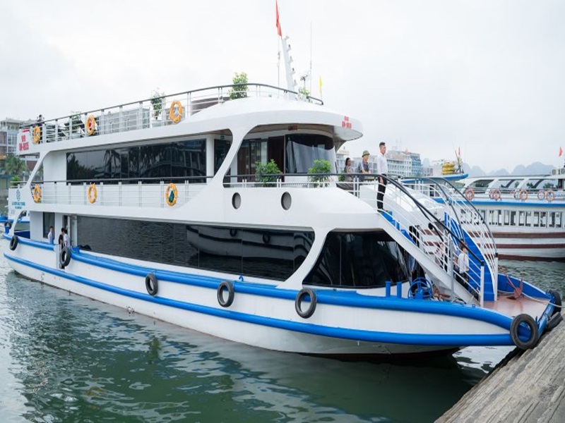 La Casta Daily Luxury Halong Bay Cruise – 8 Hours Cruising – Limousine Bus