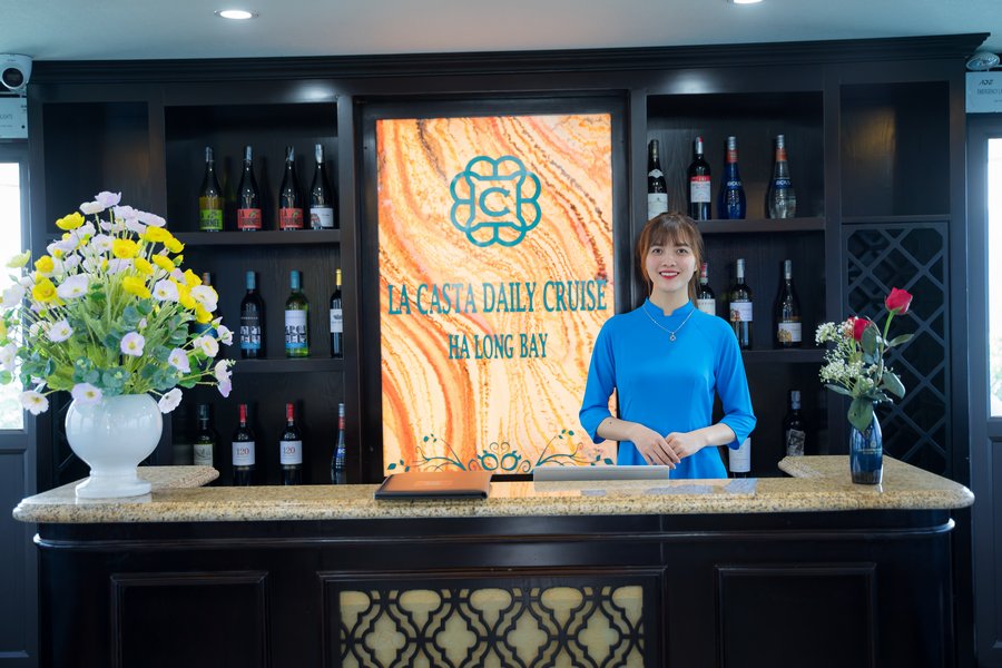 La Casta Daily Luxury Halong Bay Cruise – 8 Hours Cruising – Limousine Bus